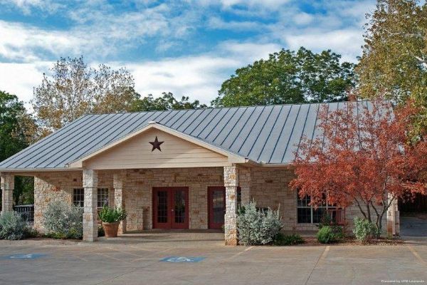 FREDERICKSBURG INN AND SUITES (Fredericksburg)
